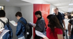 Universitarios y trabajadores de la pública preparan en Madrid dos días de huelga por una financiación "al 100%"