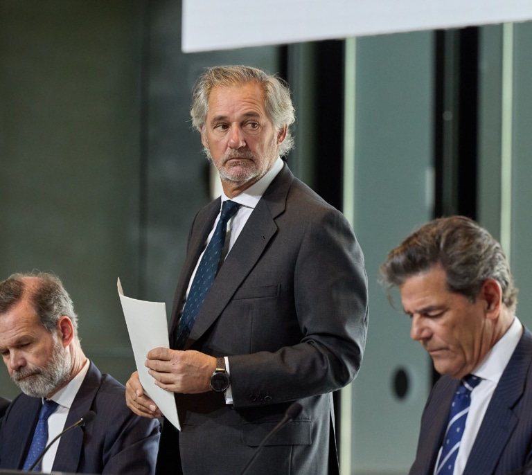 Acciona fulmina al director de Construcción en España por el 'caso Ábalos'