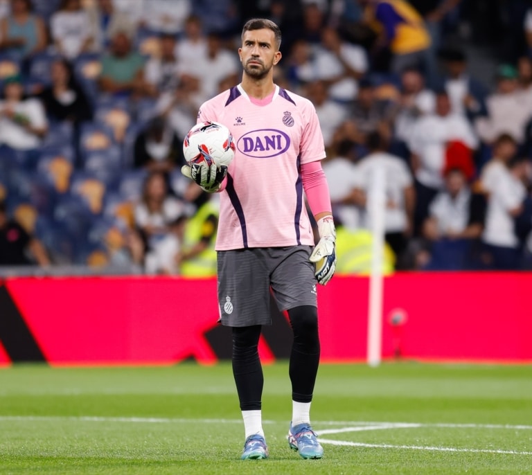 El Espanyol anuncia la salida del portero Fernando Pacheco