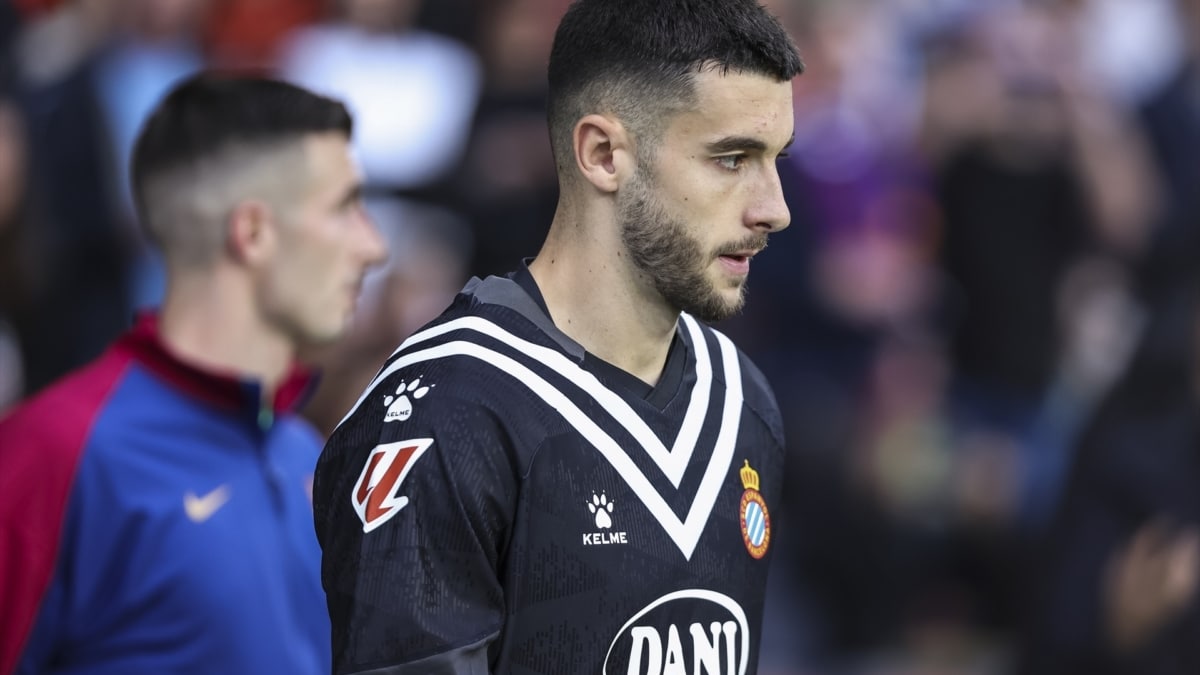 Joan Garcia paga su cláusula de rescisión y deja el Espanyol, confirma el club