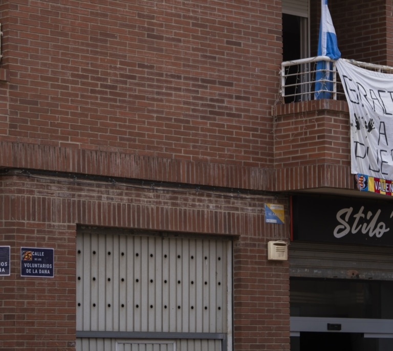 Valencia conmemora a las víctimas de la DANA y homenajea la solidaridad en Alfafar