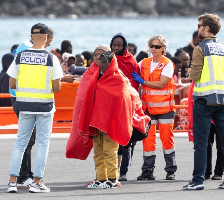 El Supremo advierte al Gobierno: habrá multas si no toma medidas "urgentes" por los menores no acompañados en Canarias