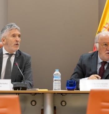 DGT planea limitar a dos personas por coche, cobrar 1 €/día y multar [...]