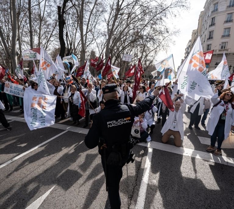 Los médicos convocan una huelga nacional el 10 de octubre: "No vamos a parar hasta tener un Estatuto Marco propio"