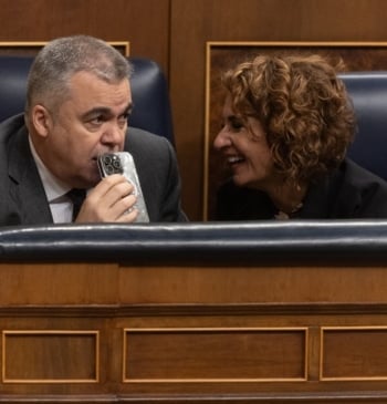 Montero pide a Santos Cerdán que colabore en su declaración en el [...]