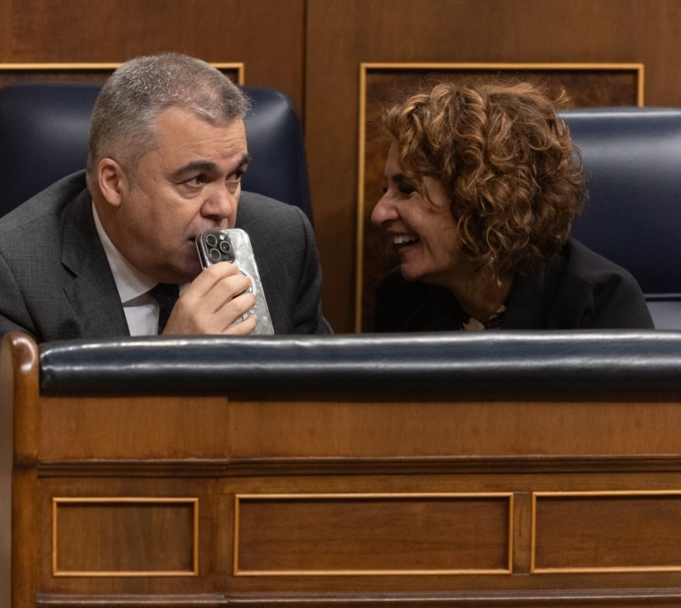 Montero pide a Santos Cerdán que colabore en su declaración en el Tribunal Supremo