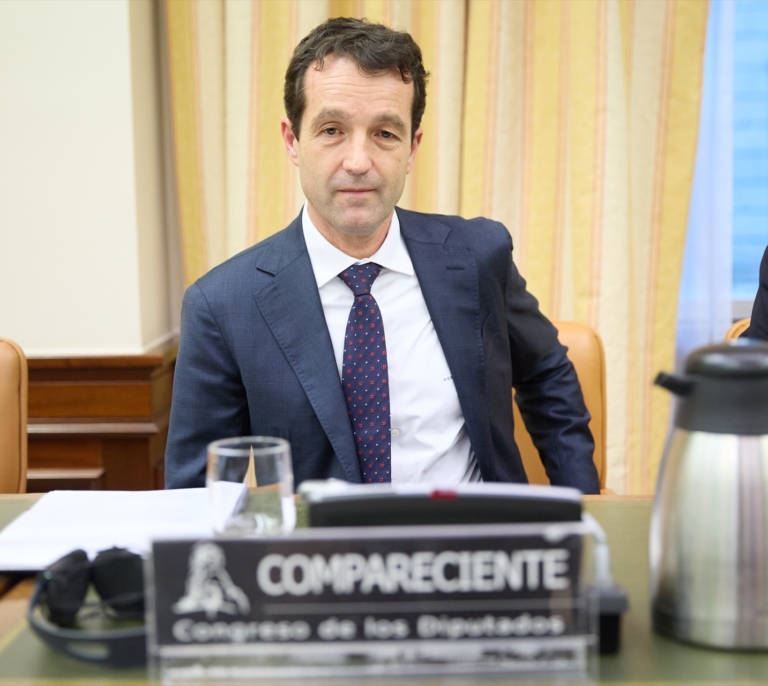 Moncloa quiere evitar que los Escribano terminen controlando Indra