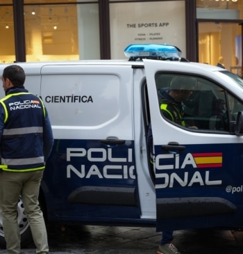Cae una red de trata de personas que obligaba a 11 mujeres [...]