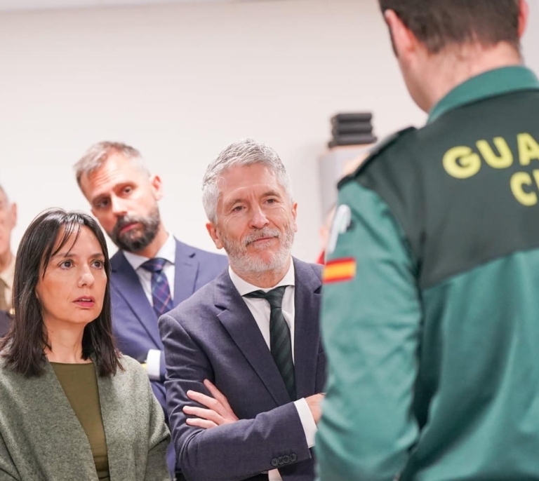 Un guardia civil cobra un 40% más que hace siete años, según la directora del cuerpo