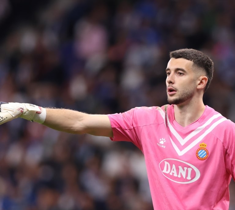 El FC Barcelona ficha al portero Joan García (Espanyol) hasta junio de 2031