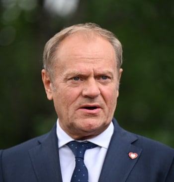 El primer ministro polaco acelerará las reformas tras someterse a una moción [...]