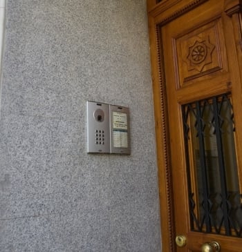 Seis detenidos y cuatro investigados por destrozos en pisos turísticos en Valladolid