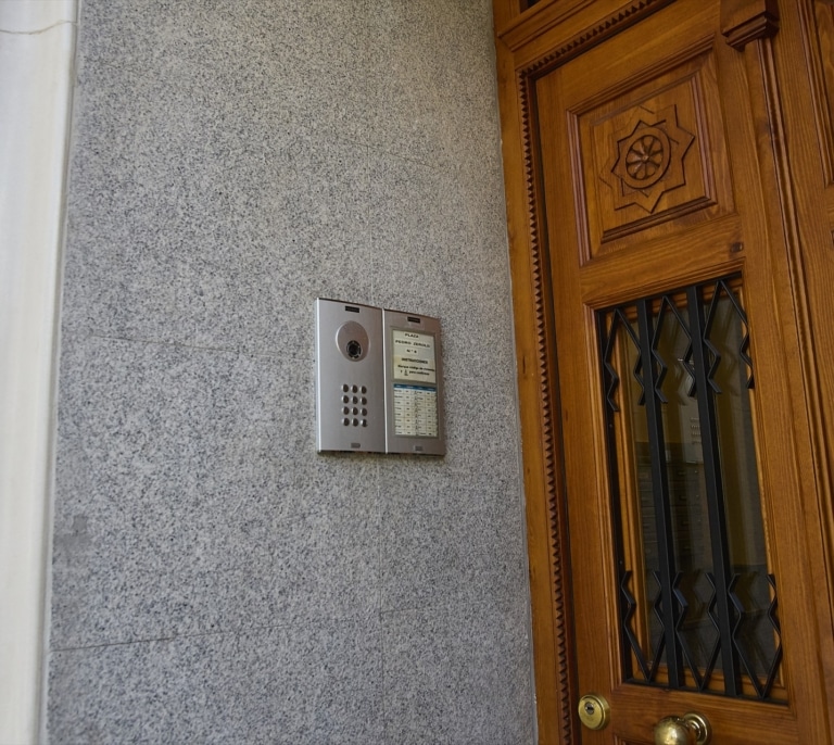 Seis detenidos y cuatro investigados por destrozos en pisos turísticos en Valladolid