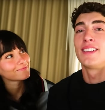 Aitana y Plex confirman su relación con una cita en casa de [...]