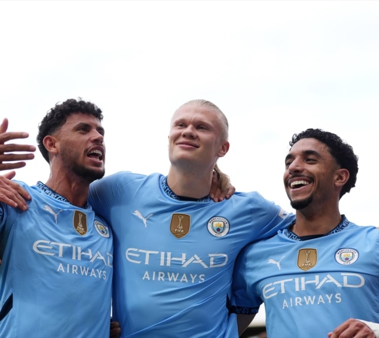 El Manchester City cumple en su debut del Mundial contra el Wydad
