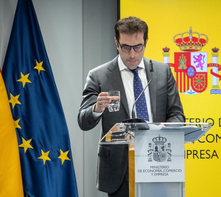 La Audiencia Nacional rechaza la vía urgente para impedir al Gobierno usar la consulta pública en la opa del BBVA