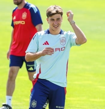 Joven crack del Barça desafía a Flick y Laporta lo echa: "No [...]