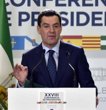 "No soy ayusólogo": Juanma Moreno se desmarca del plante de Ayuso por [...]