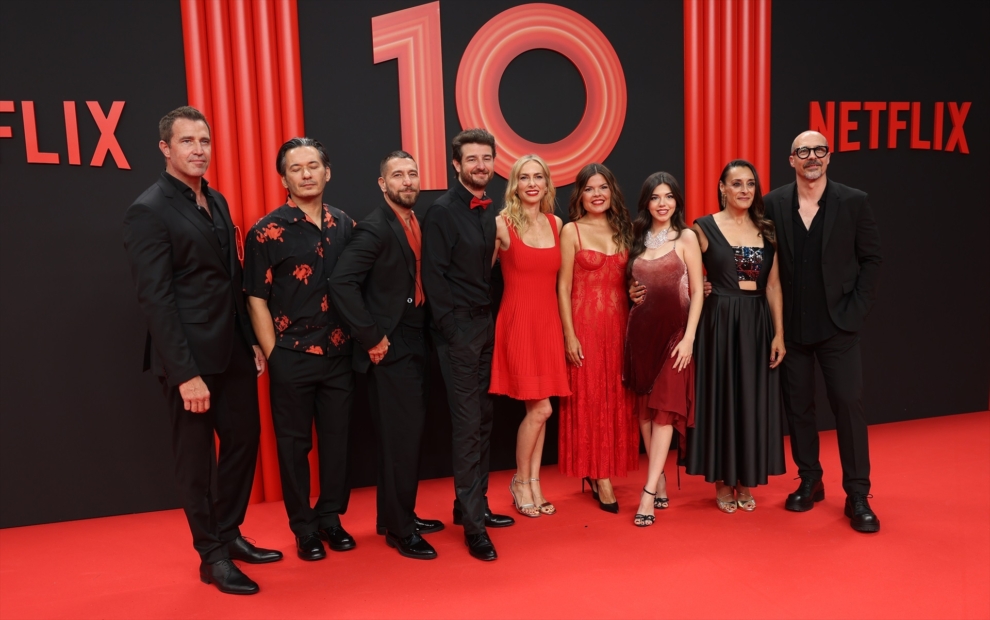 Fernando Gil, Alberto Caballero, Raúl Tejón, Gorka Otxoa, Kira Miró, Laura Caballero, Paula Gallego, Raquel Guerrero y Fele Martínez durante la fiesta que organiza Netflix para celebrar el 10º aniversario de su llegada a España