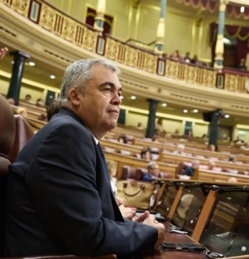 La UCO constata que Santos Cerdán y su entorno familiar se beneficiaron [...]