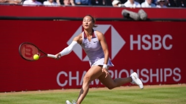 Quién es Zheng Qinwen, la primera tenista china campeona olímpica individual