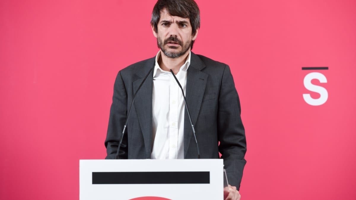El ministro de Cultura, Ernest Urtasun, durante una rueda de prensa.
