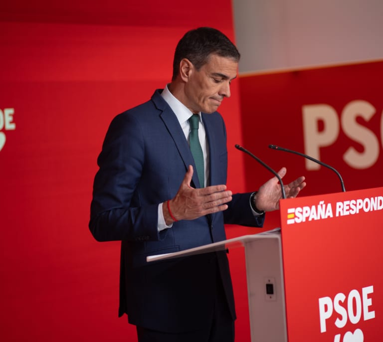 Sánchez pasa a la ofensiva: pretende aguantar hasta 2027 y reta a sus críticos y a la oposición