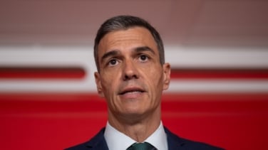 Sánchez a los militantes del PSOE: "Puede que el PP haya renunciado a defender las conquistas y valores fundamentales de nuestra democracia"