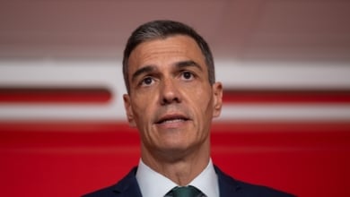Sánchez a los militantes del PSOE: "Puede que el PP haya renunciado a defender las conquistas y valores fundamentales de nuestra democracia"