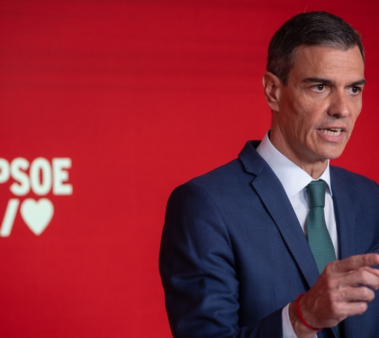 Millones de españoles llegan a final de mes gracias al PSOE
