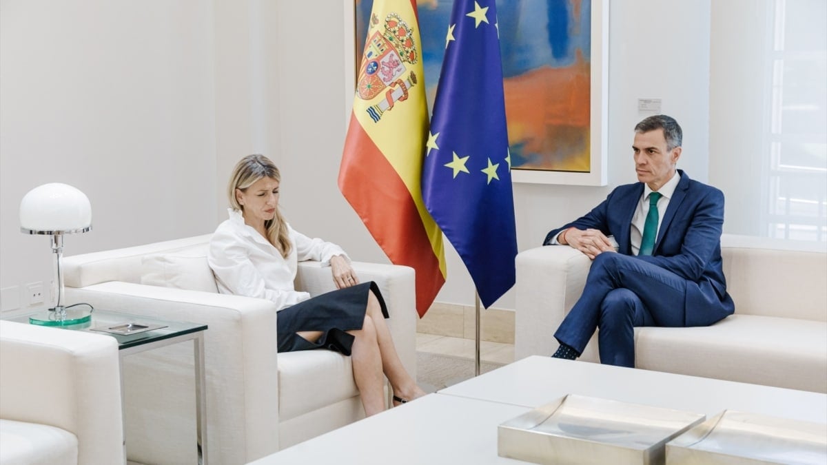Yolanda Díaz con bochorno o con enfermedad del beso