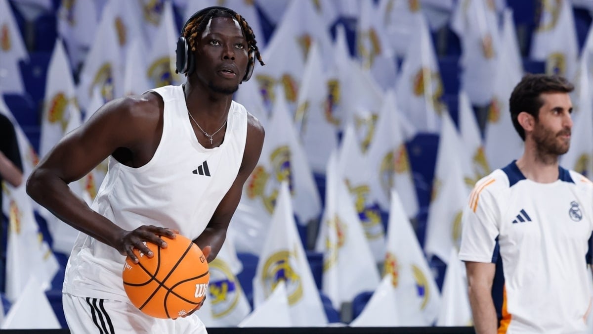 Eli John Ndiaye ficha por los Atlanta Hawks tras quedar fuera del Draft NBA