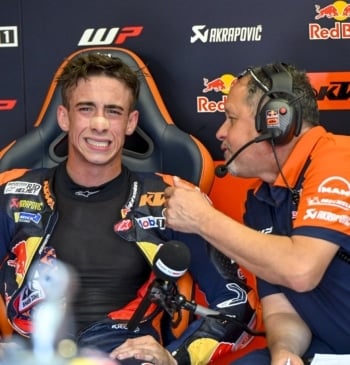 Pedro Acosta seguirá en KTM en 2026