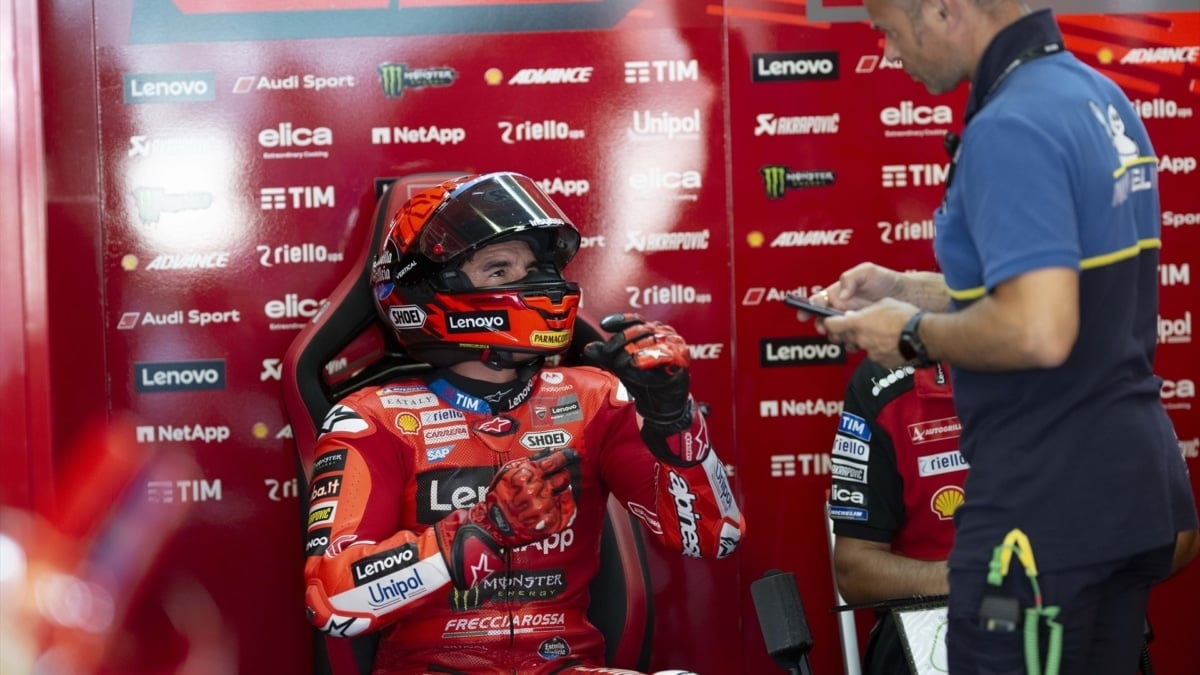 Marc Márquez sufre y destaca en una jornada llena de incidentes en Assen