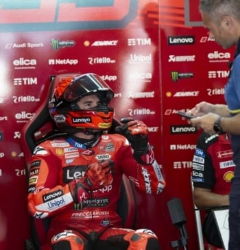 Marc Márquez sufre y destaca en una jornada llena de incidentes en [...]