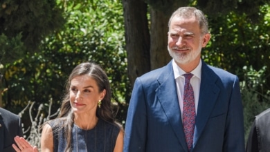 La Reina Letizia deslumbra en su visita al Monasterio de Montserrat