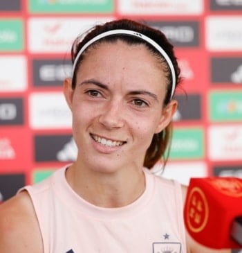 Aitana Bonmatí, ingresada con meningitis a una semana de la EURO femenina