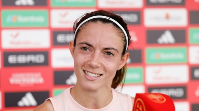 Aitana Bonmatí, ingresada con meningitis a una semana de la EURO femenina
