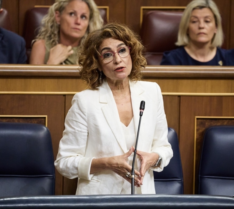 Bronca entre Montero y Belarra por el gasto en defensa: "Fuck Trump y fuck OTAN"