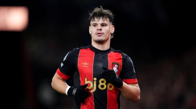 Liverpool ficha a Milos Kerkez y el Arsenal renueva a Lewis-Skelly hasta 2030