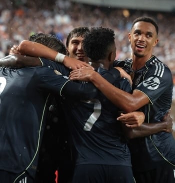 Real Madrid vence 0-3 al RB Salzburg con gran actuación colectiva