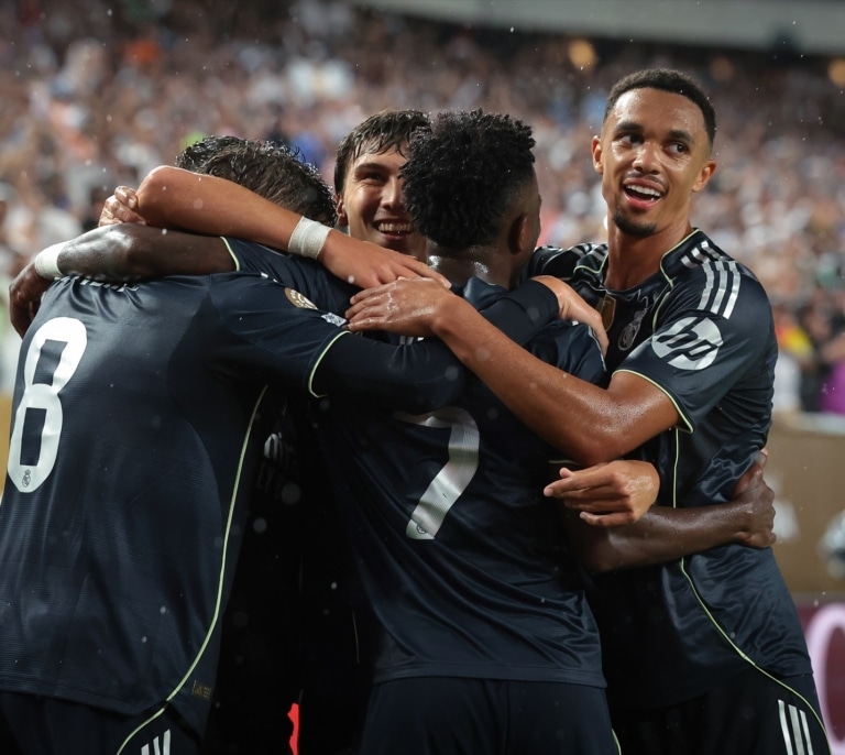 Real Madrid vence 0-3 al RB Salzburg con gran actuación colectiva