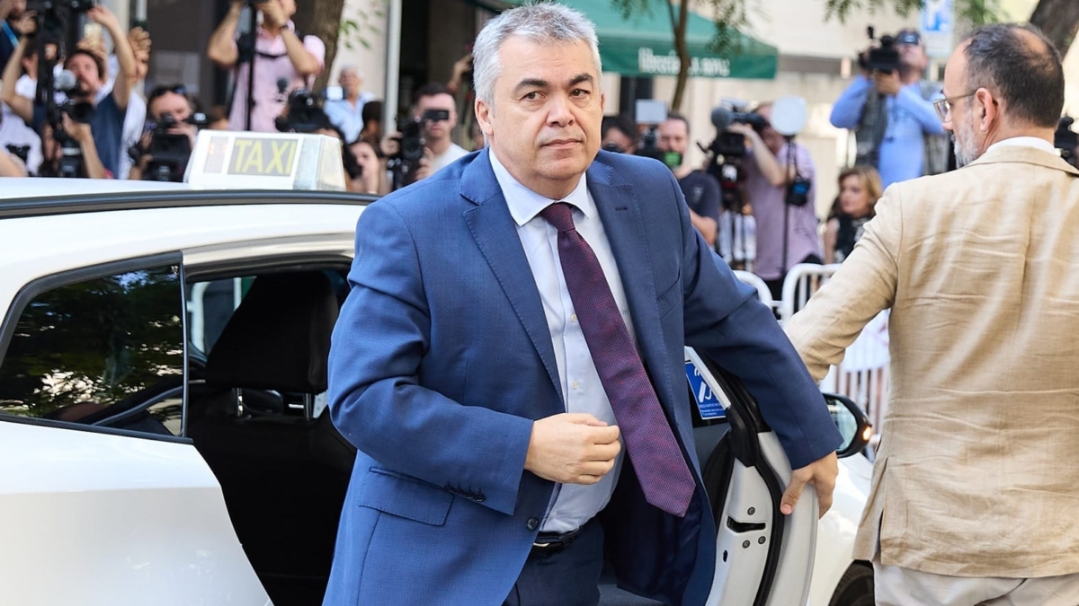 Santos Cerdán, antes de comparecer en el Supremo.