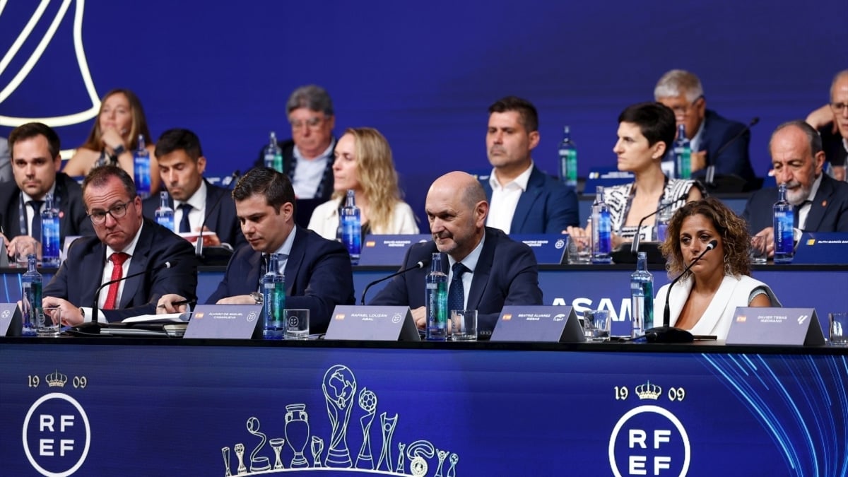 La RFEF convoca un congreso de fútbol femenino para efectuar un cambio estructural