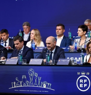 La RFEF convoca un congreso de fútbol femenino para efectuar un cambio [...]