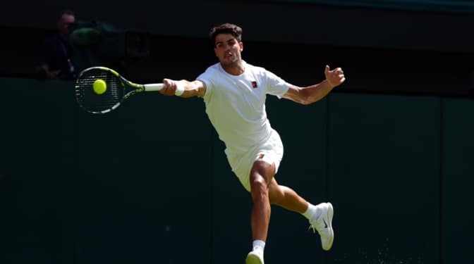 Alcaraz supera a Fognini, sigue sin haber perdido nunca en primera ronda de un Grande