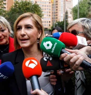 La defensa de Pradas amplía su queja al CGPJ sobre la instrucción [...]