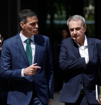 Zapatero reaparece para salir al rescate de Sánchez y sacar de la [...]