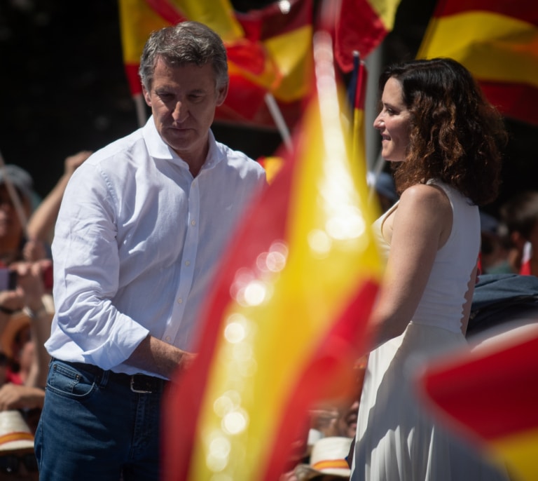 El PP acaba con las primarias directas, pero mandatará a sus delegados imitando la elección del presidente del Gobierno