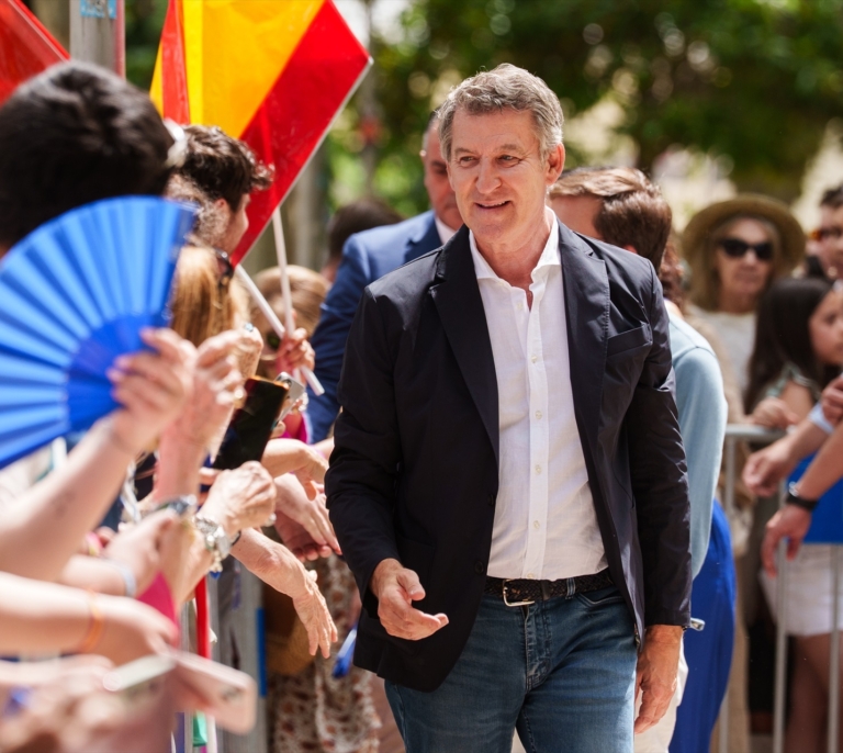 Las encuestas tras el 'caso fontanera' imposibilitan a Sánchez repetir en el Gobierno y dejan a Feijóo en manos de Vox